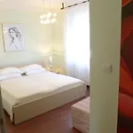 Apartment Lacodelama Mini - Marta Mit Pool By Interhome