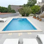 Lacodelama Mini - Marta Mit Pool By Interhome * Liznjan
