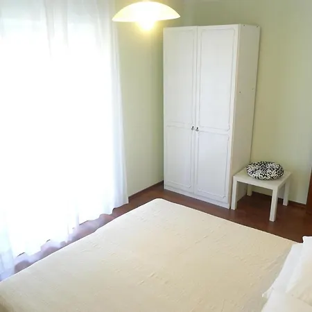 Appartement Lacodelama Mini - Marta Mit Pool By Interhome