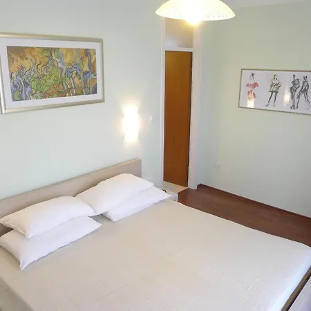 Appartement Lacodelama Mini - Marta Mit Pool By Interhome Ližnjan