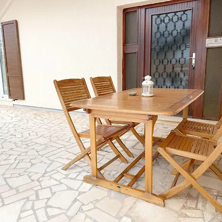 Appartement Lacodelama Mini - Marta Mit Pool By Interhome Ližnjan