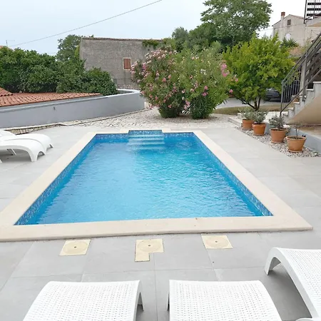 Lacodelama Mini - Marta Mit Pool By Interhome * Лижнян