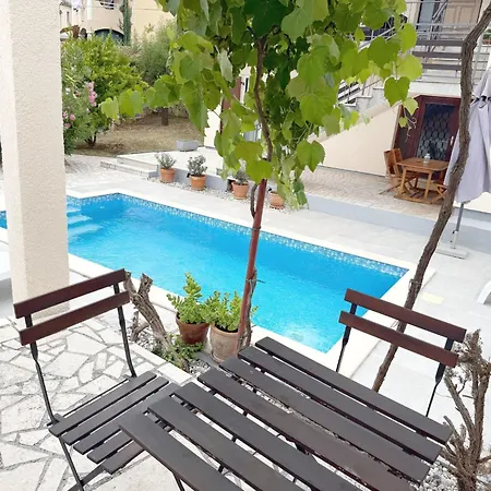 Lacodelama Mini - Marta Mit Pool By Interhome Апартаменты