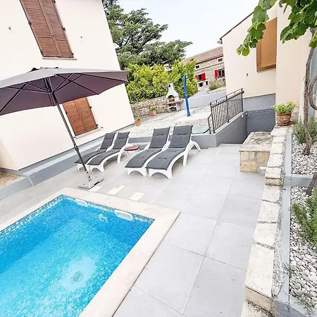 Lacodelama Mini - Marta Mit Pool By Interhome Ližnjan