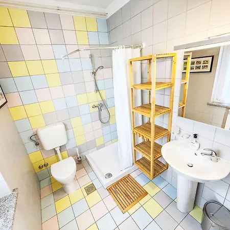 Appartamento Lacodelama Mini - Marta Mit Pool By Interhome