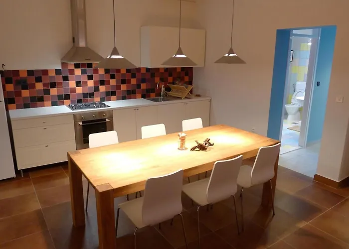 Appartement Lacodelama Mini - Marta Mit Pool By Interhome *
