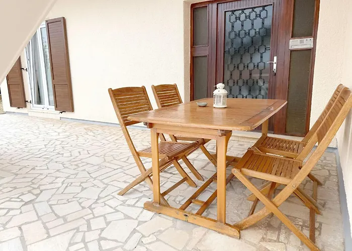 Appartement Lacodelama Mini - Marta Mit Pool By Interhome Ližnjan